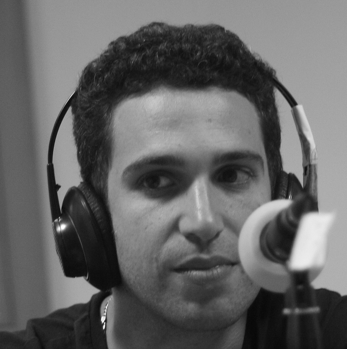 שלומי שבן בן 50: המבקרים מכתירים אותו כאחד היוצרים האמיצים במוזיקה הישראלית