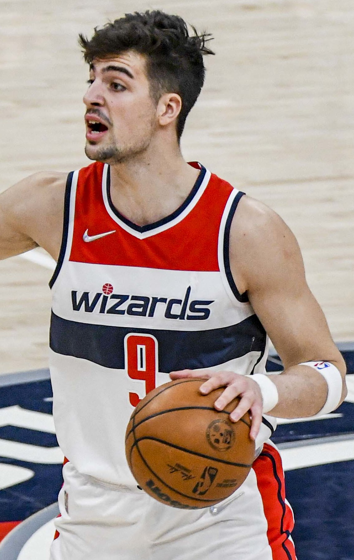 כלי תקשורת אמריקאים משתגעים מדני אבדיה: ה-NBA 'יש לו בעיה' — ובעיה כזו כולם רוצים